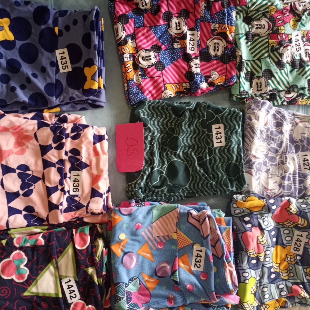 DISNEY OS LEGGINGS. 2/$36 - Picture 5 of 10